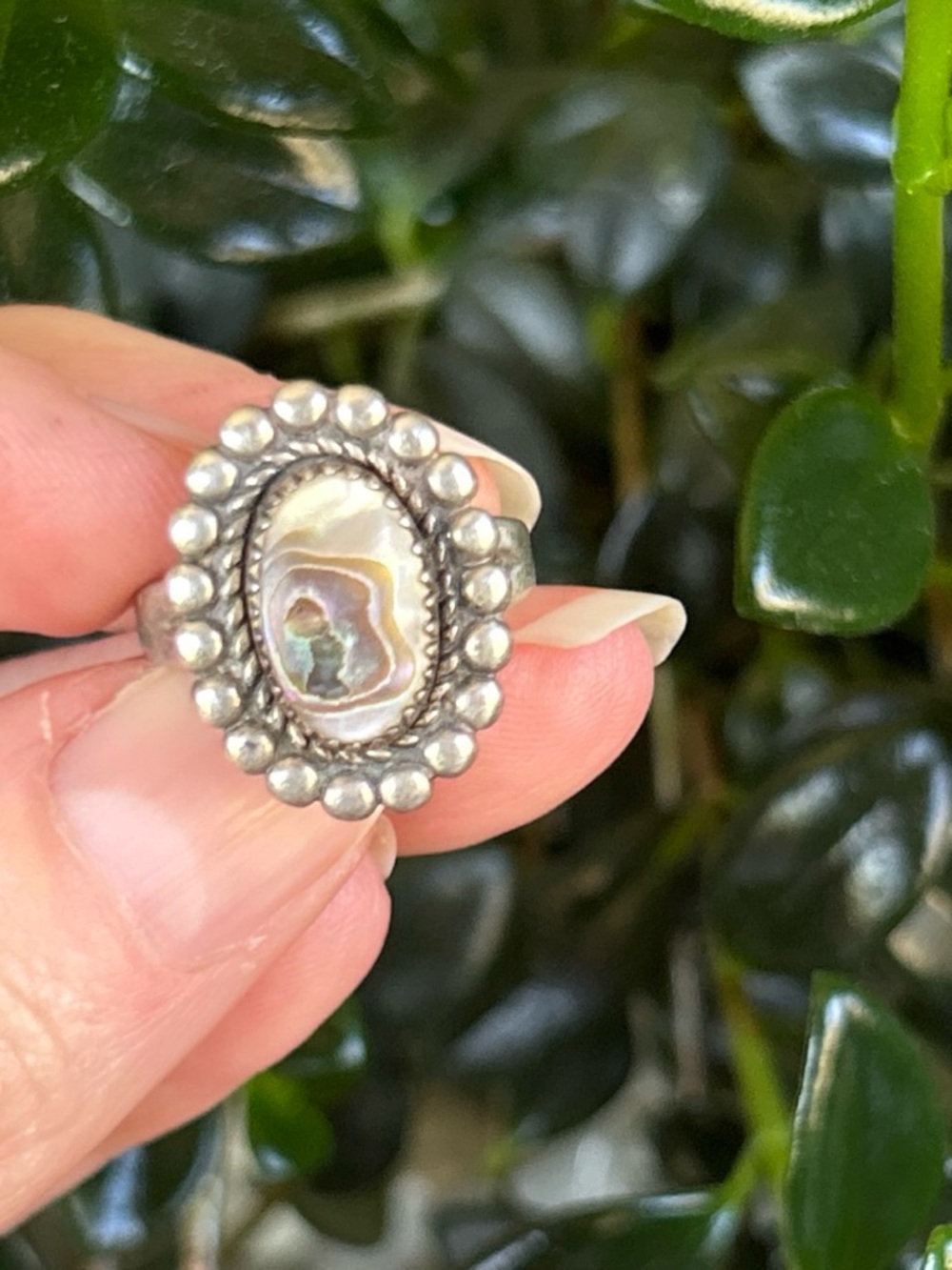 Vintage BELL TRADING POST Sterling Silver Abalone Shell Ring